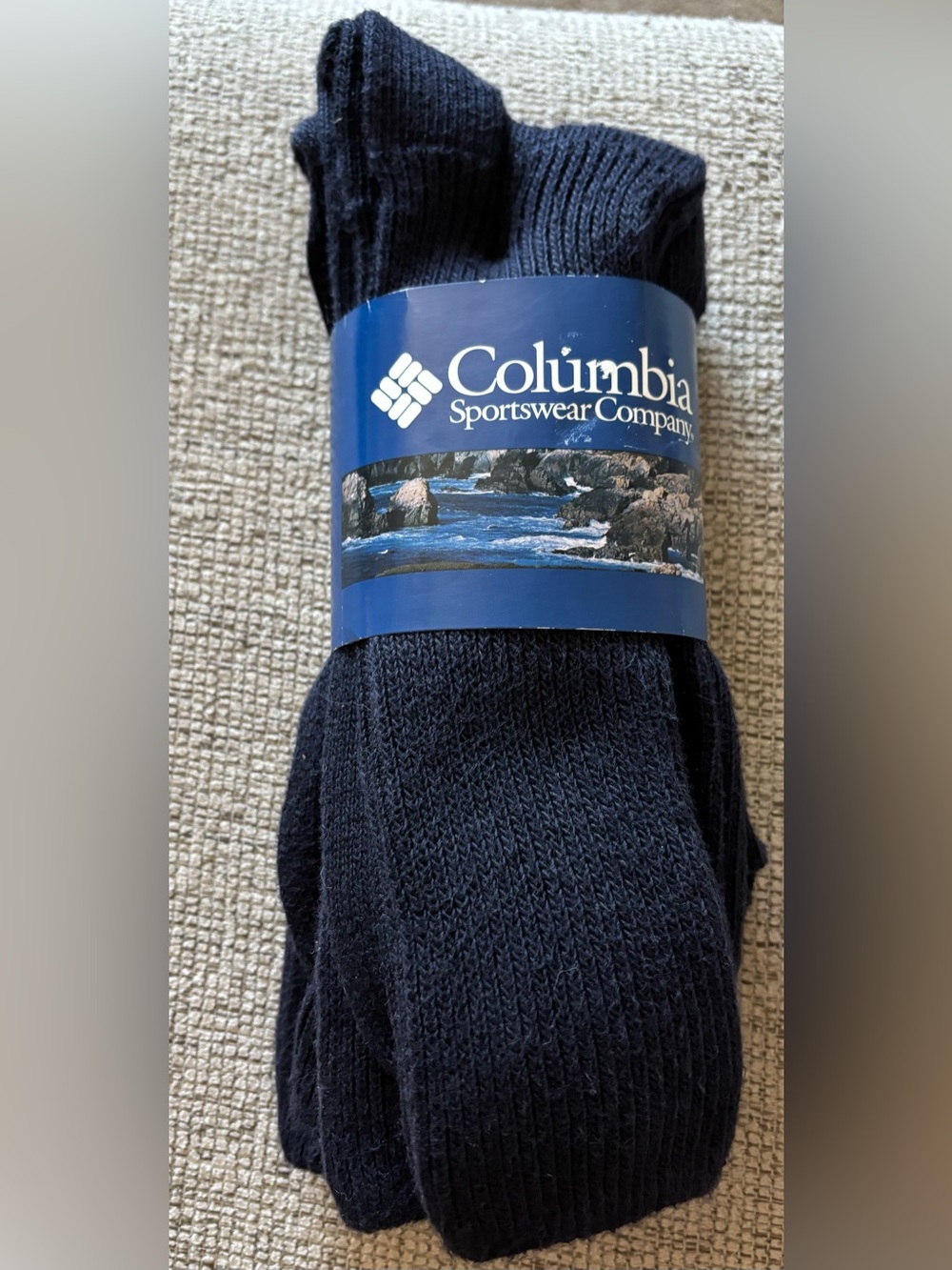 NWT Columbia Men's Navy Crew Socks - 3-pack